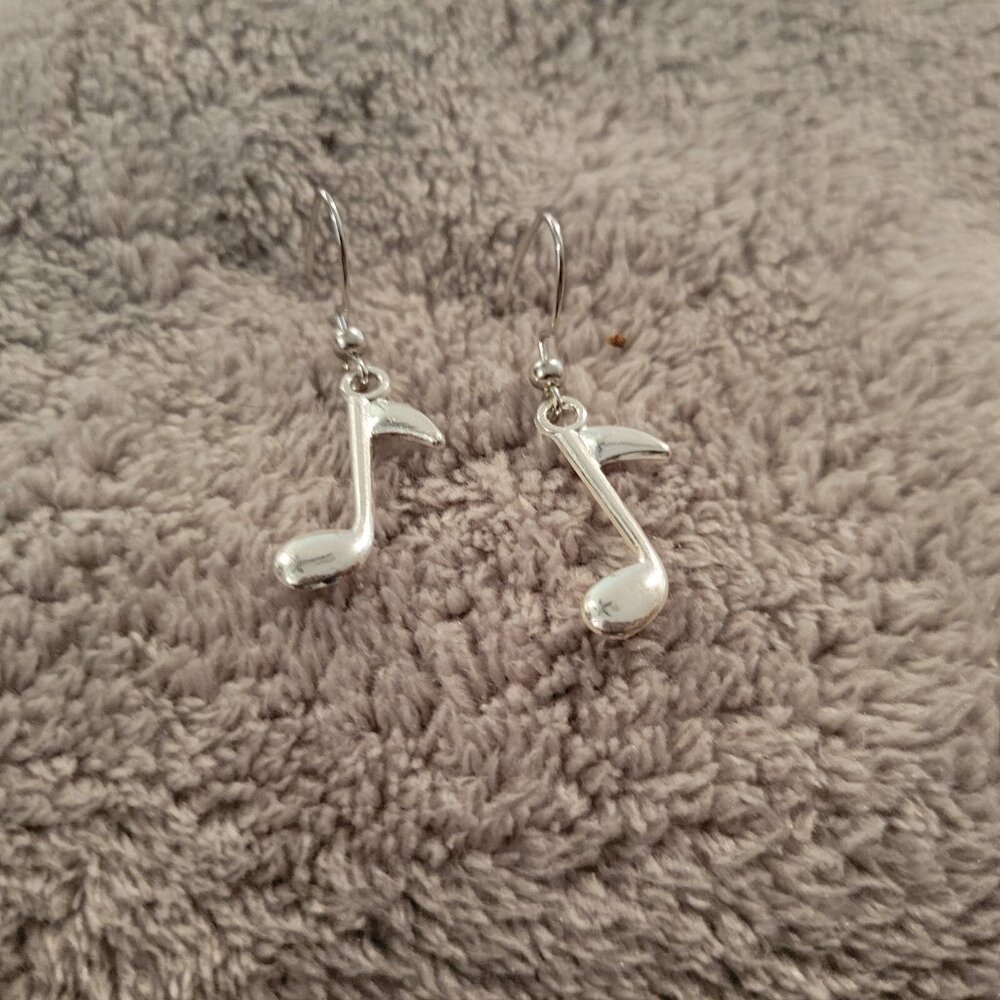 Music Notes #2 Womens Earrings One Pair Music Silver Tone Alloy Band E104E